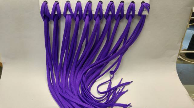 Vezalka 120 cm - ploščata - vijola  1889