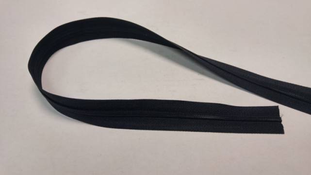 Zadrga PVC spiral metraža debelina 8 mm - 1 meter črna 2039