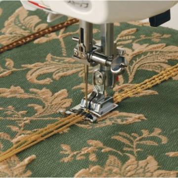 200345006 JANOME Tačka za všivanje dekorativnih vrvic 4560